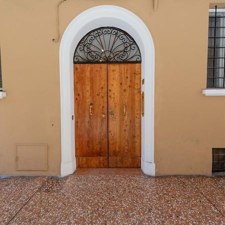 Realkasa La Finestrella Sui Portici Apartment โบโลญญา ภายนอก รูปภาพ